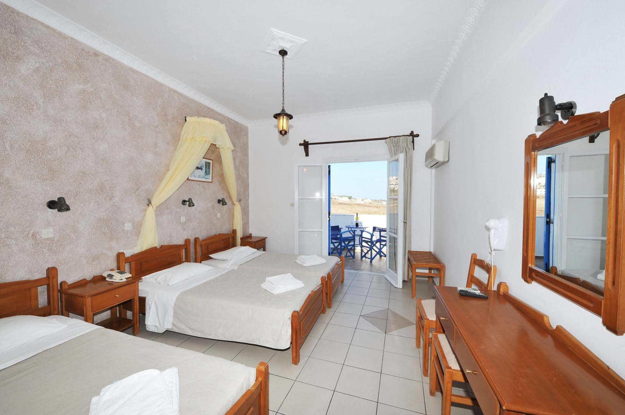 Hotel Olympia Karterados  Buitenkant foto